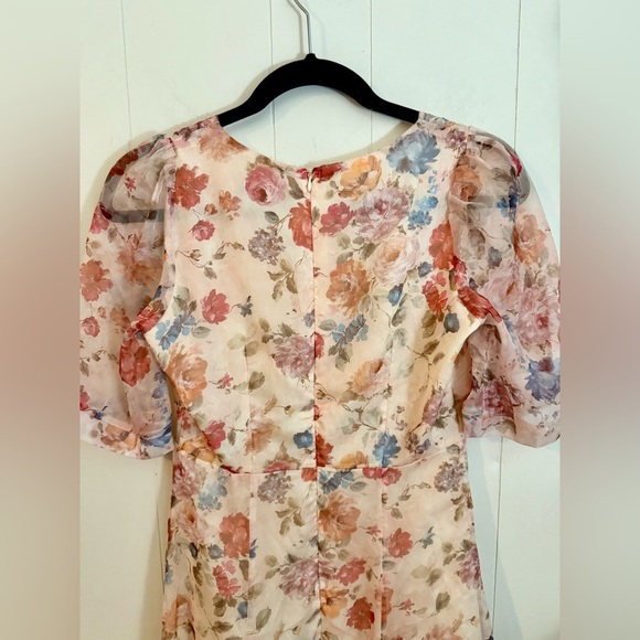 Angelic Chic Collection Floral V-Neck Pearl Dress, Size 34 - Picture 8 of 11